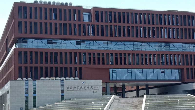 SMT贴片元器件分类揭秘：标准与价格解析